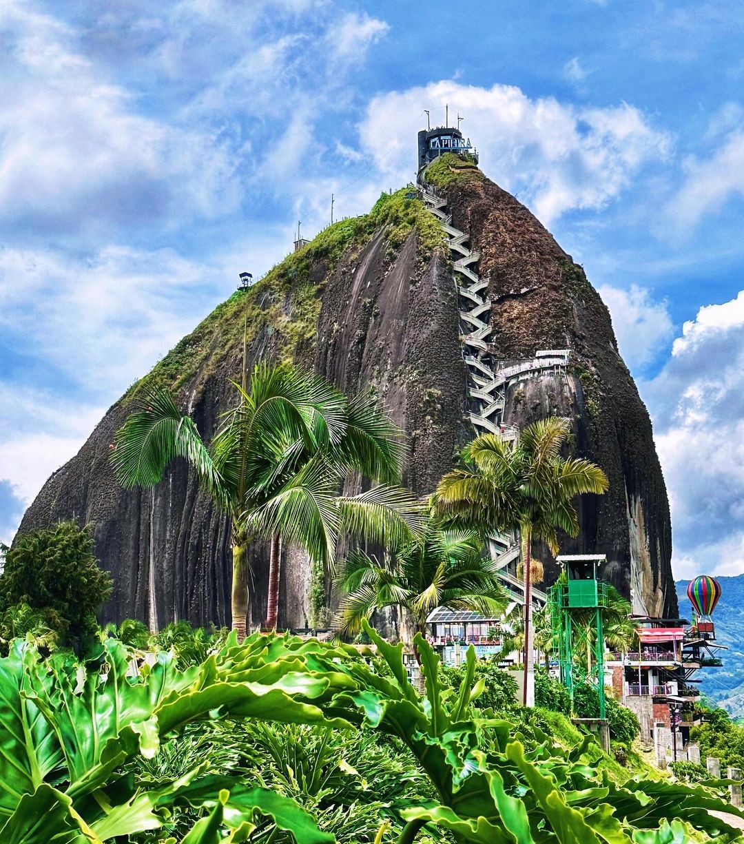 La Piedra del Peñol Stairs